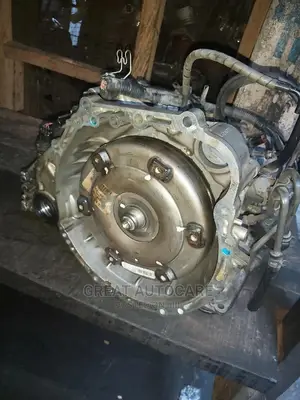 Photo - Toyota Camry 2AZ Gearbox/ Transmission 4plug or V6 (FWD/2WD)