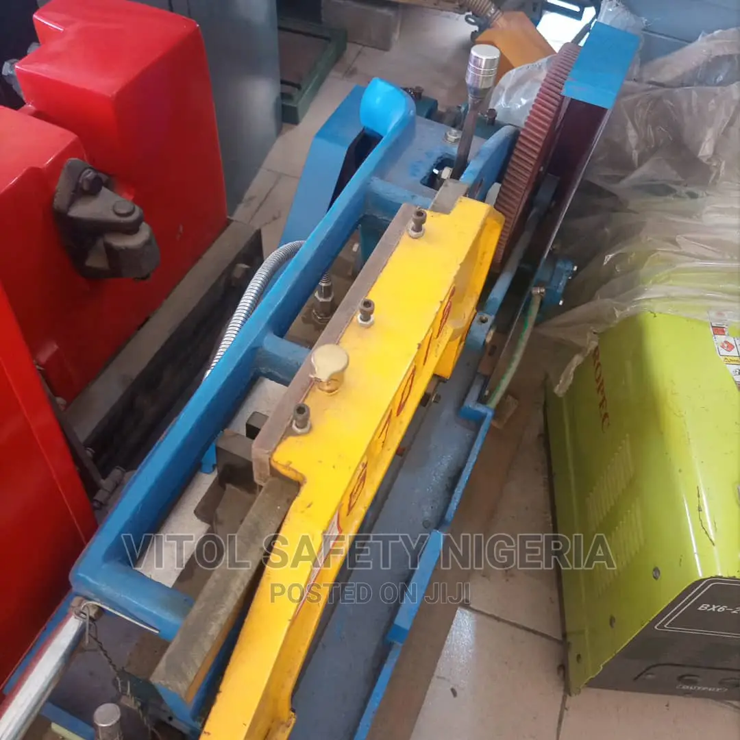 Hacksaw Machine (G7016)
