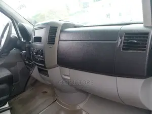 Mercedes-Benz Sprinter 2010 White