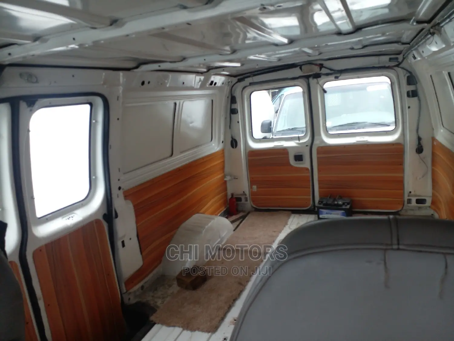 Ford E350 2008 White