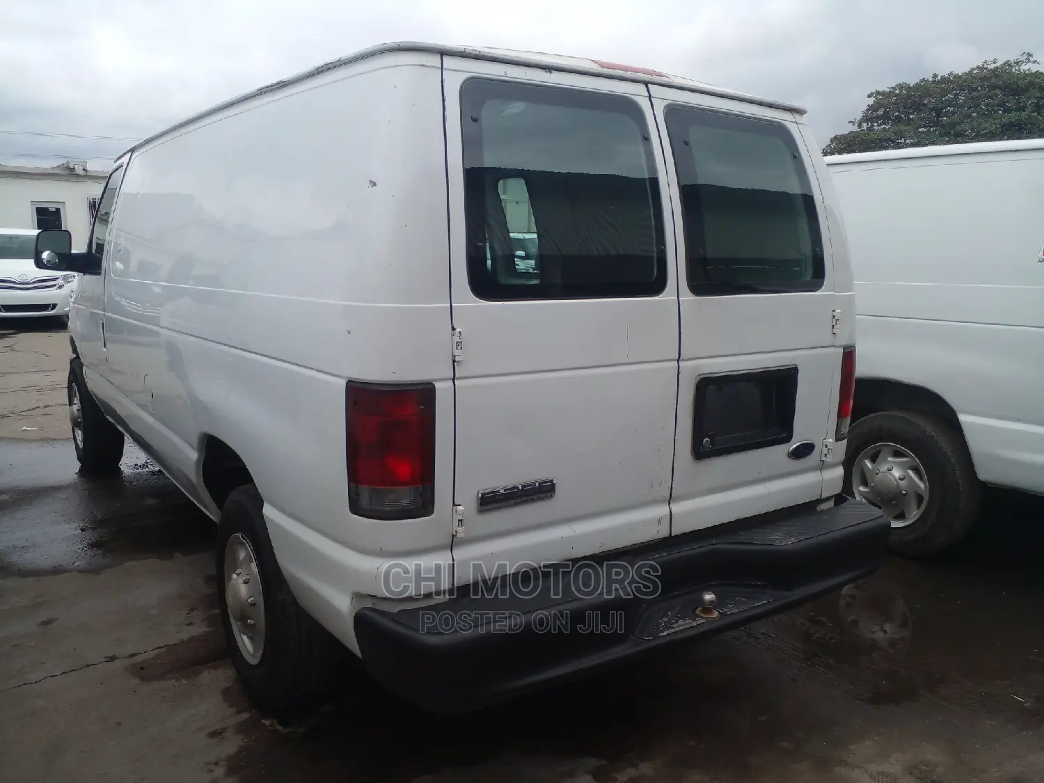 Ford E350 2008 White