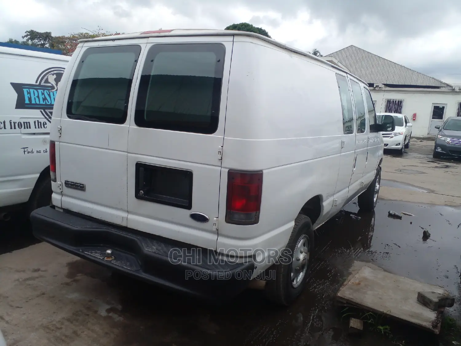 Ford E350 2008 White