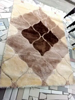 Luxury Living Room Designed Super Soft Royal Center Rug.