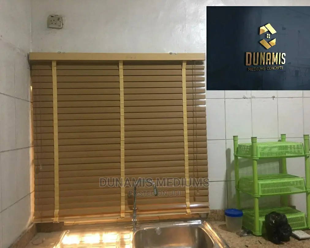 Vanetian Blinds