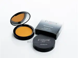 Photo - Flawless Ivy Studio Fix Powder