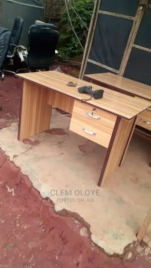 4ft Office Table