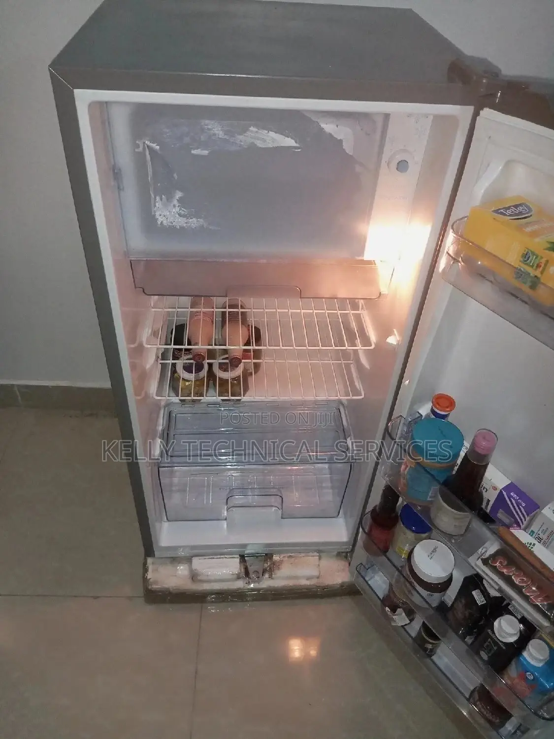 AC Technician Engineering Refrigerator