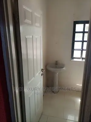 4bdrm Duplex in Banana Island for rent