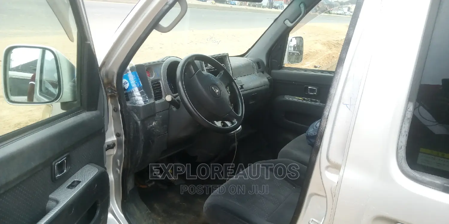 Daihatsu Hijet 2017 Grey