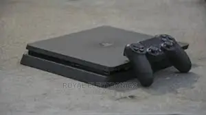 Ps4 Game Slim 1tb With Wireless Pad And And All Accessories