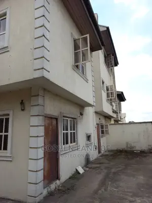 5bdrm Duplex in Omole Phase 2 Estate for Sale