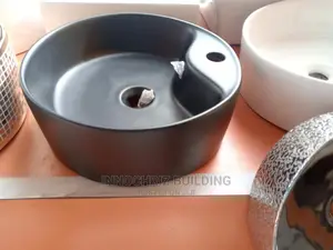 Black Washing Hand Basin