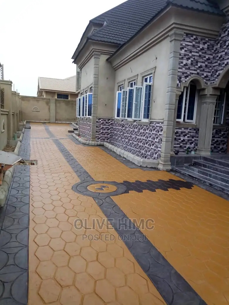 Local Concrete Stamp Floor Design
