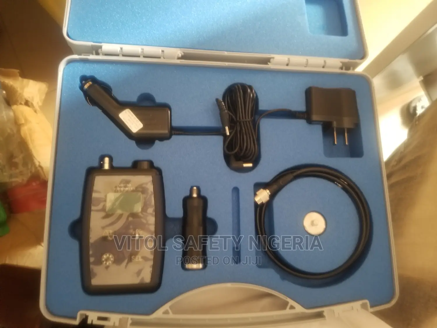 VBT30 Vibrometer/Vibration Bearing Checker