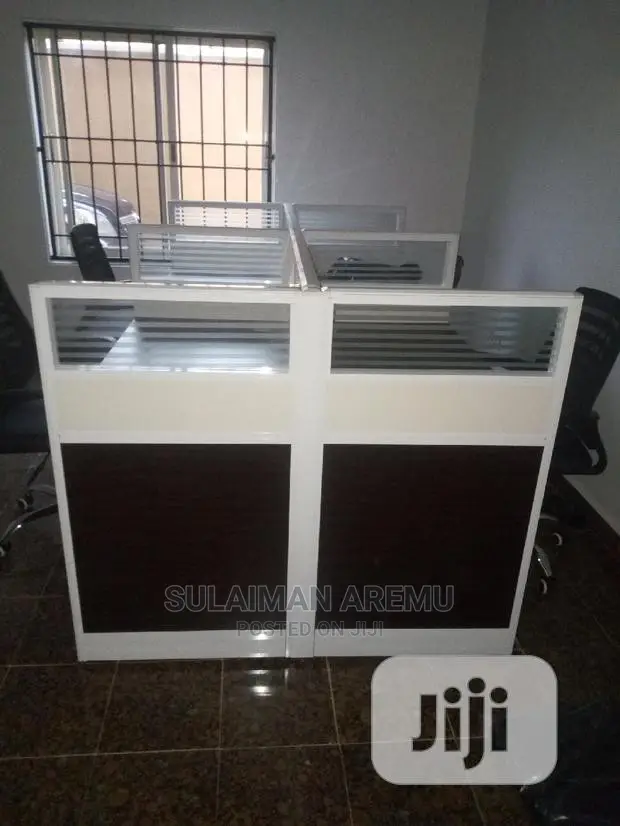 Office Workstation by Four People