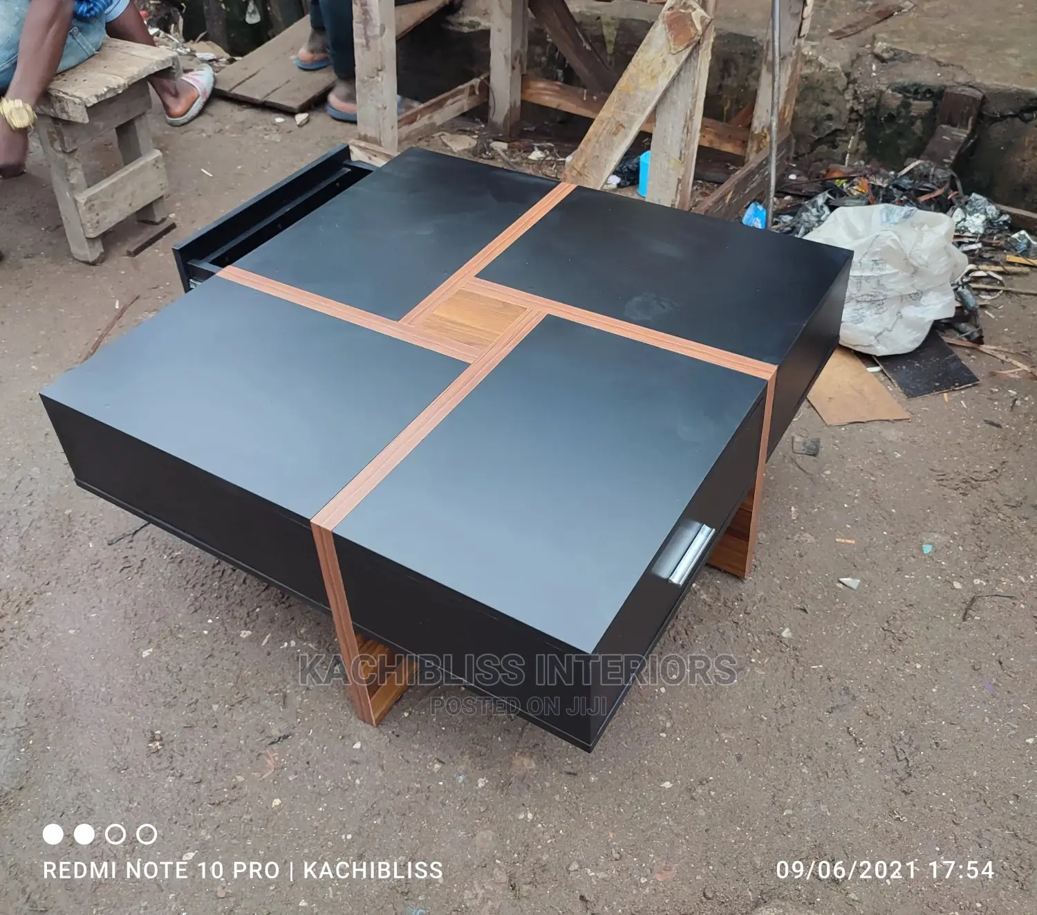 Exclusive Modern Center Table