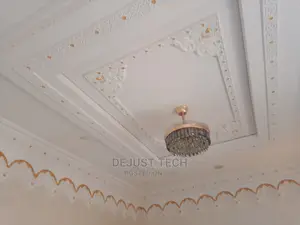 Pop Tv Faux Wall Design