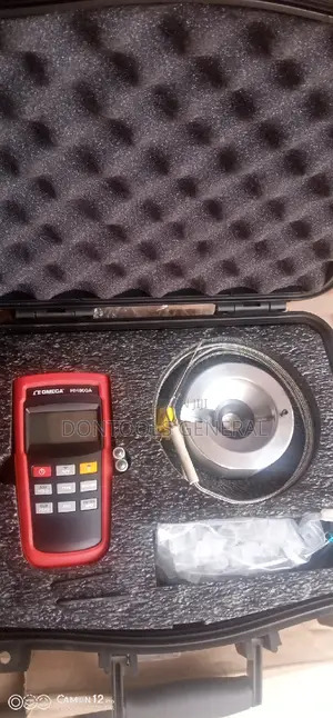 OMEGA Handheld Thermocouple Thermometers