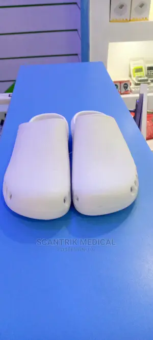 Medical Shoes Lab Hospital Doctors Surgical Slippers Shoes