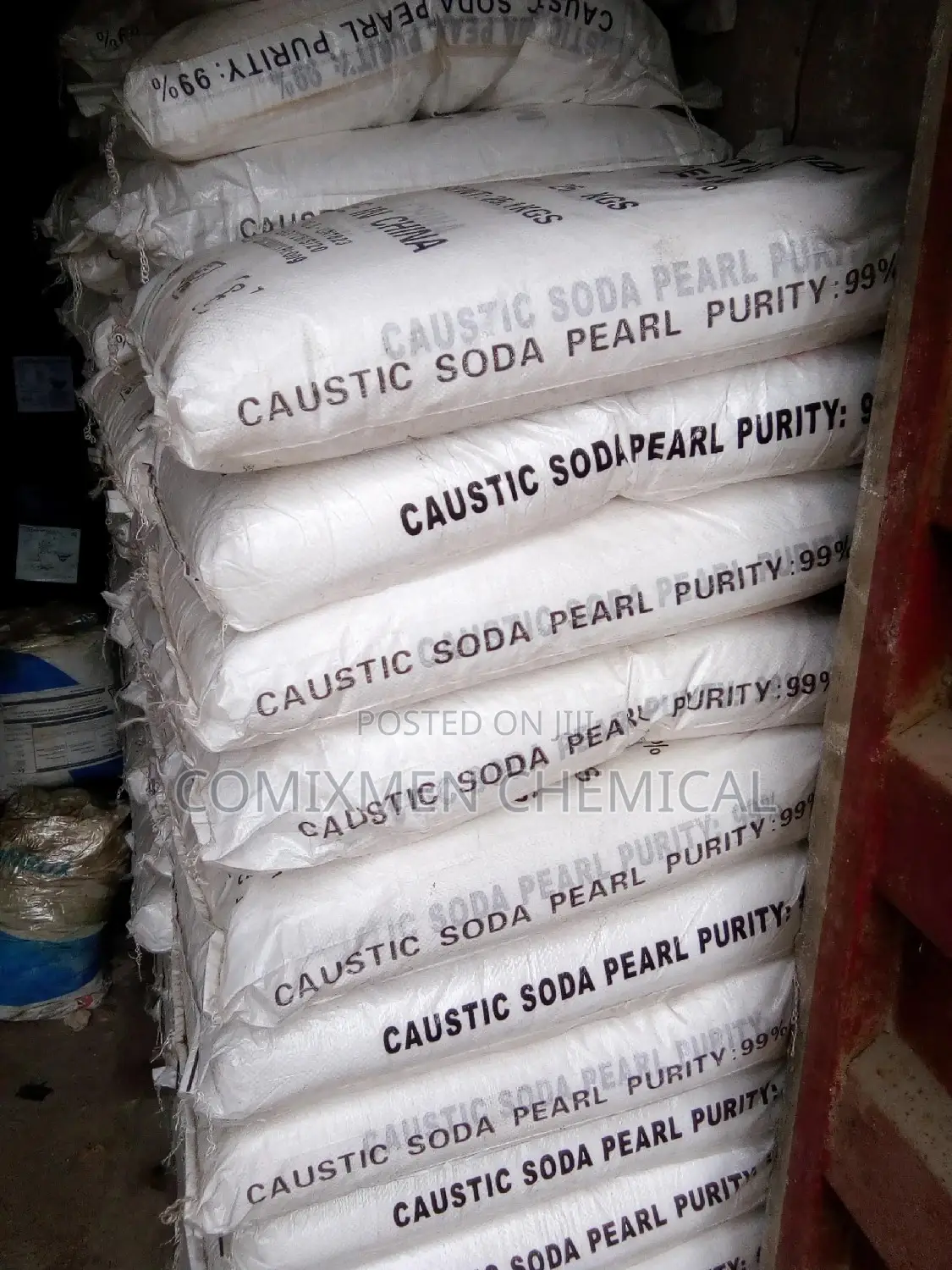 Caustic Soda Pearls