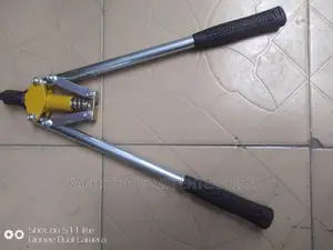 Medium Hand Pump Rivets Machine