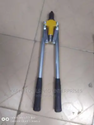 Medium Hand Pump Rivets Machine