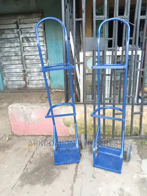 Oxygen Cylinder Trolley Giant