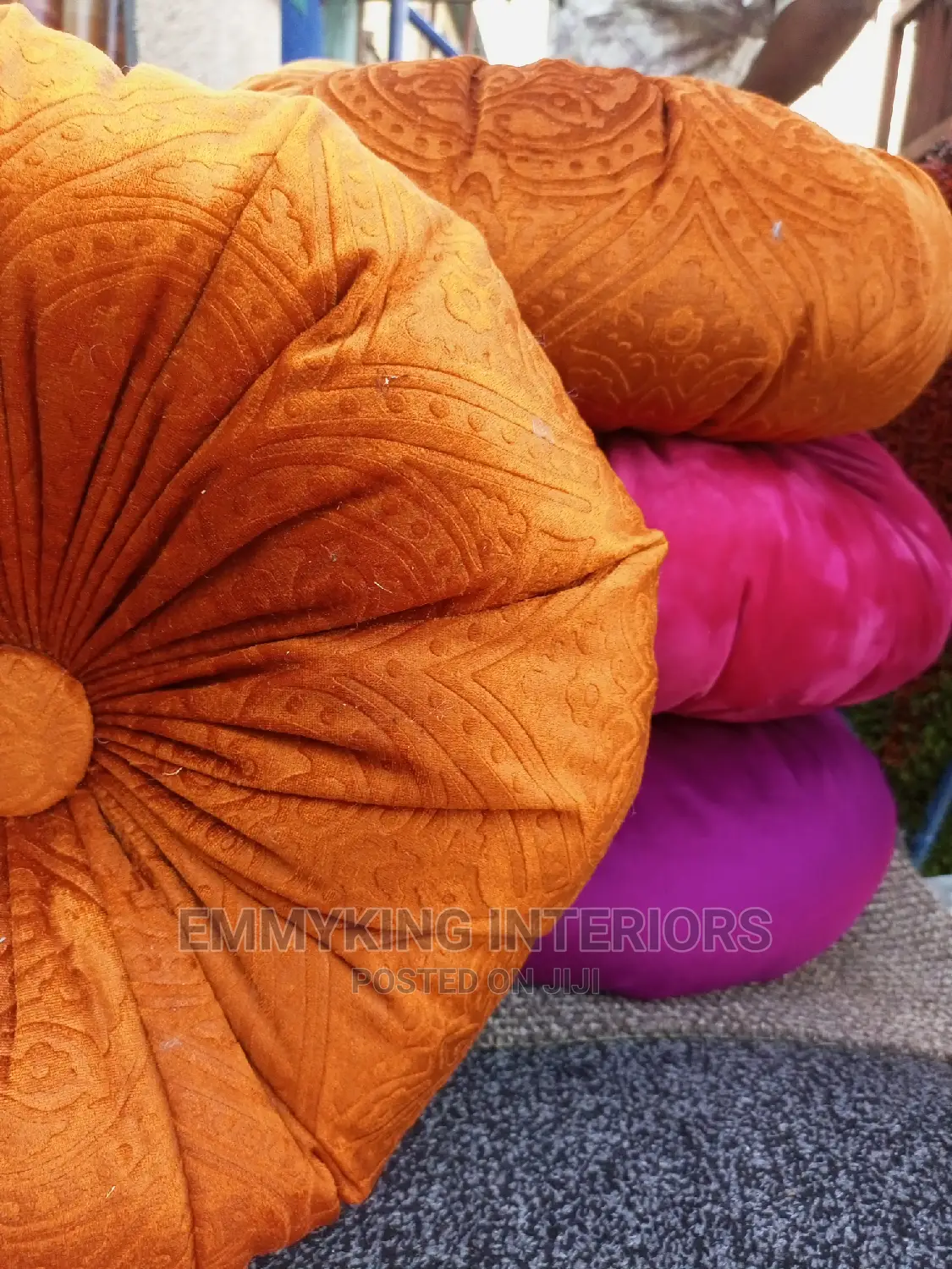 Quality Fiber Throw Pillows