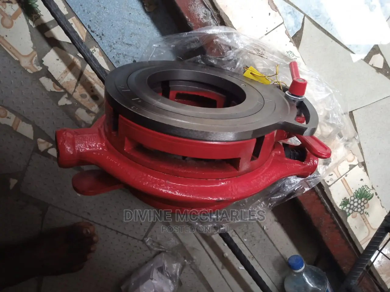 21⁄4-4inches Manual Threading Machine