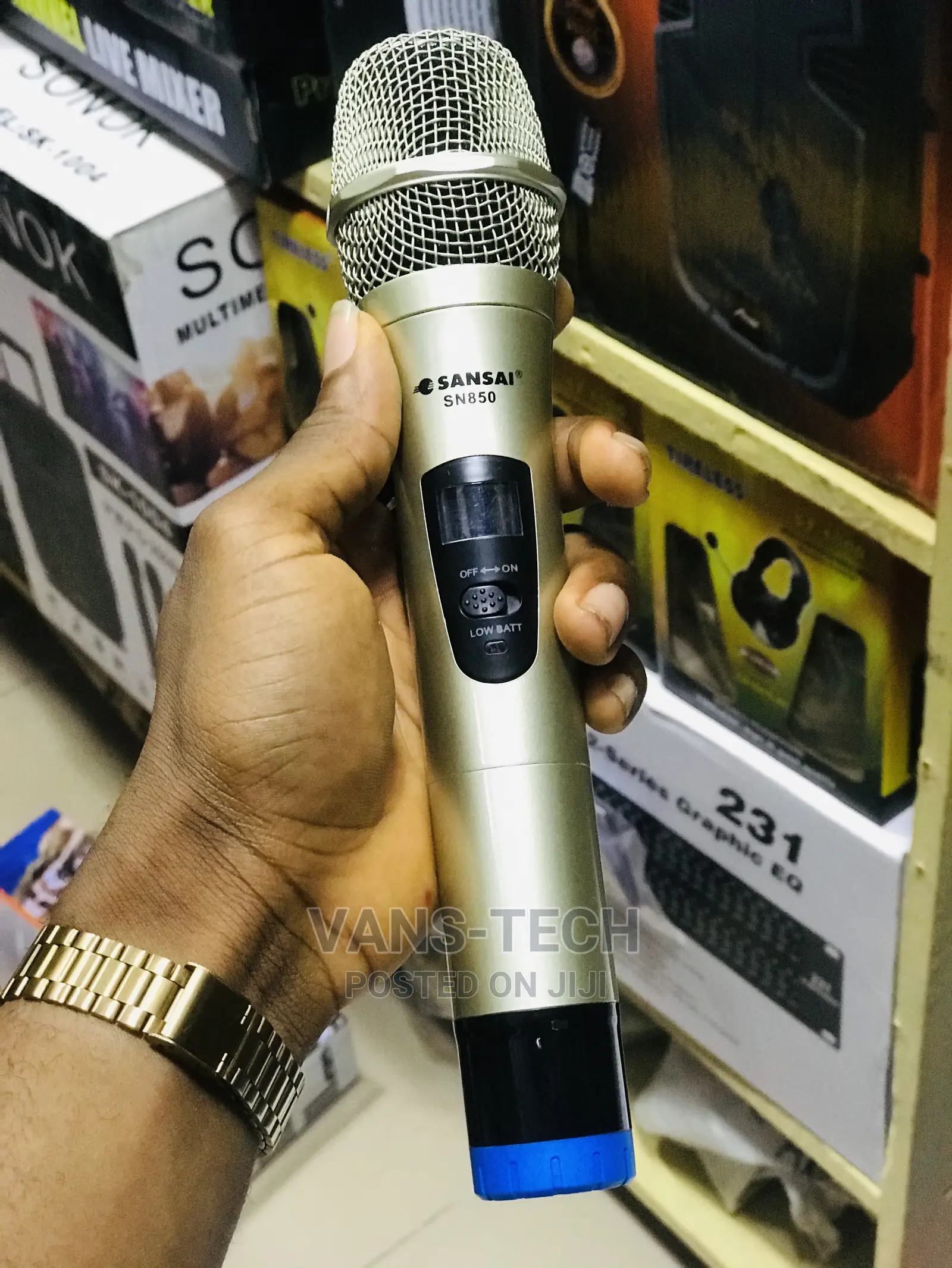Wireless Microphone (SANSI)