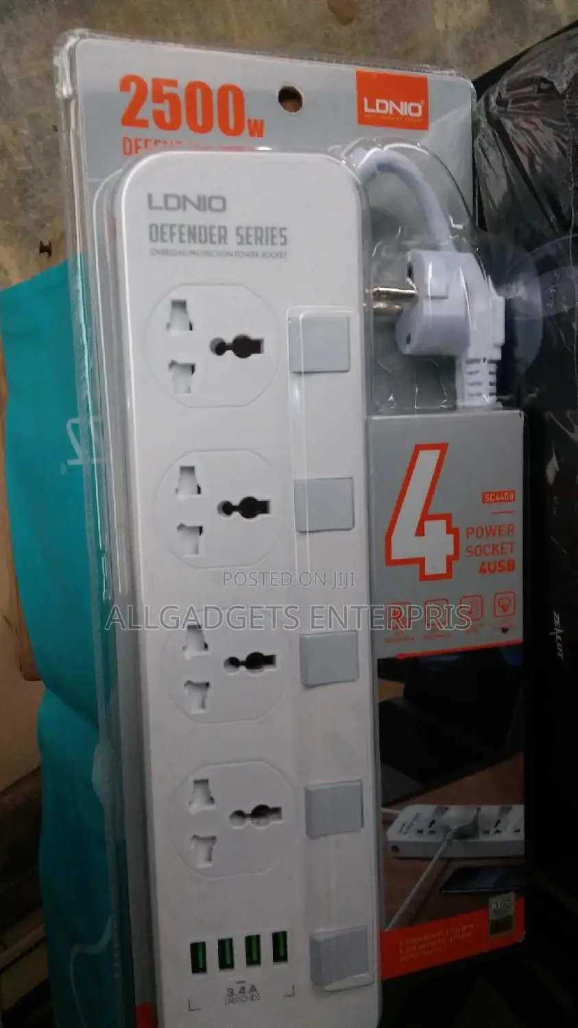 2500W Power Soch With 4usb.