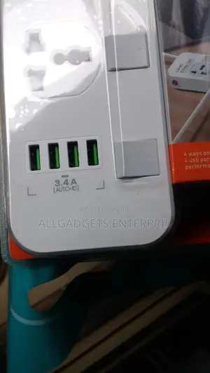 2500W Power Soch With 4usb.