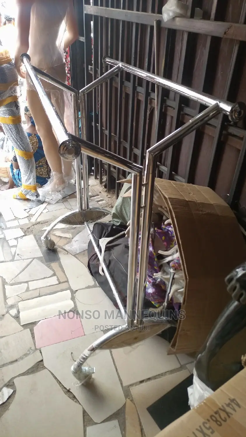 Y Shaped Double Display Clothes Rack