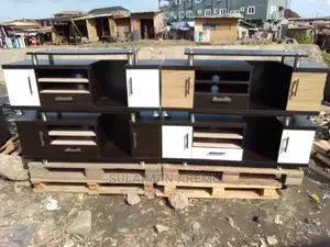 Plastma Television Stand