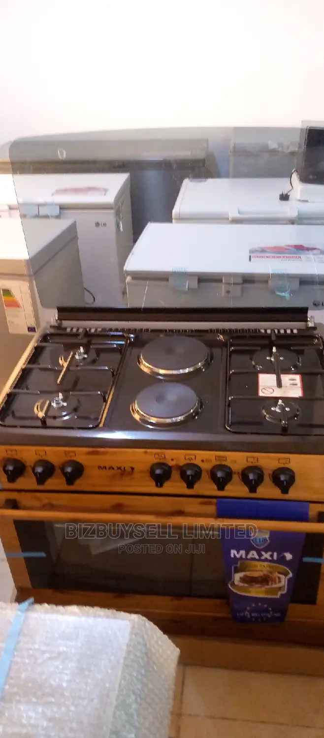 4 by 2 Maxi Gas Cooker.