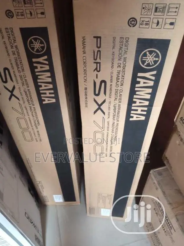 Yamaha PSR-SX700 Keyboard