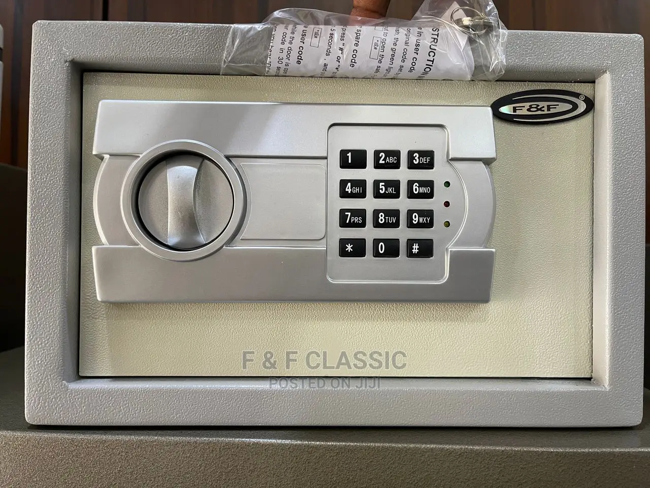 125 Hotel / Wardrobe Safe