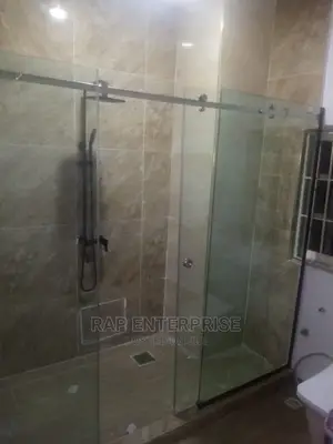 Shower Glass Cubic