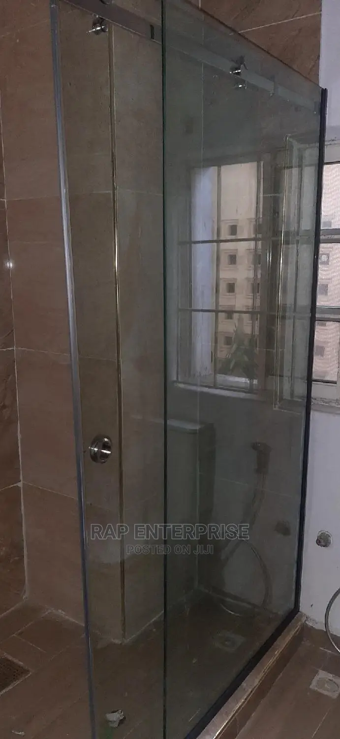 Shower Glass Cubic