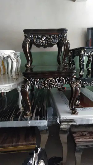 Set of Royal Center Table With 2 Royal Side Stools