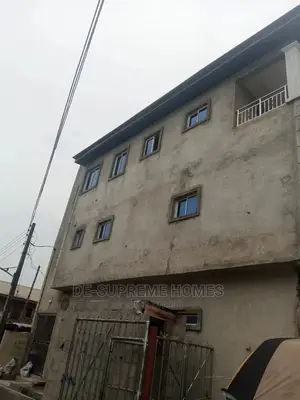 Mini Flat in Eputu London, Awoyaya for Rent