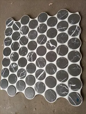 Circle Marquina Spanish Tile