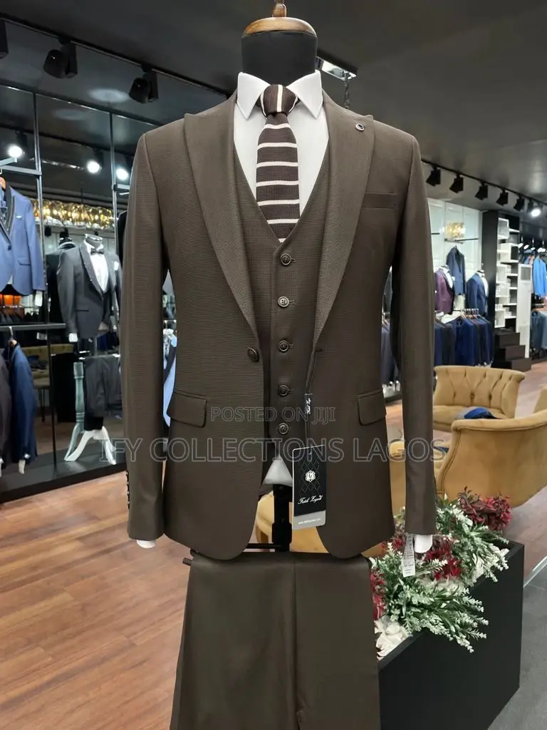 ITALIAN Men’S Suits
