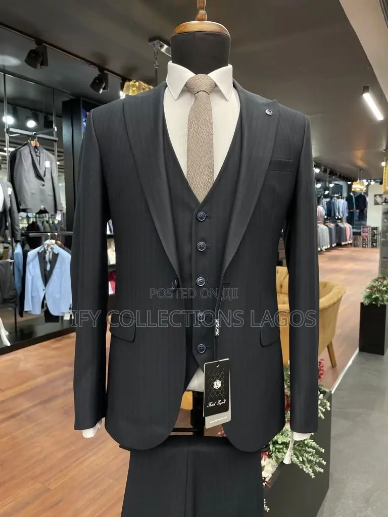 ITALIAN Men’S Suits