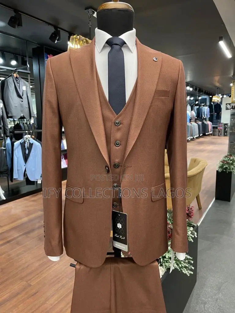 ITALIAN Men’S Suits