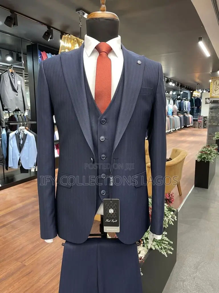 ITALIAN Men’S Suits