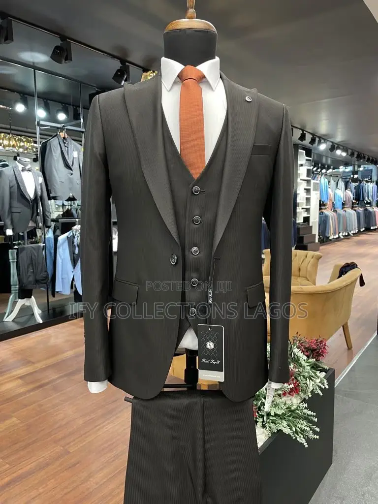 ITALIAN Men’S Suits