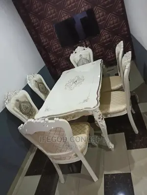 Royal Dining Set