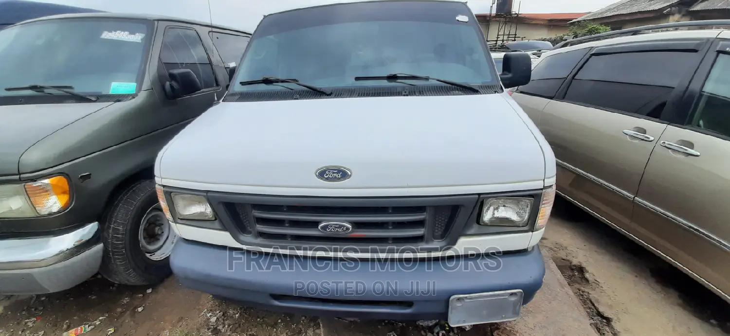 Ford E250 2003