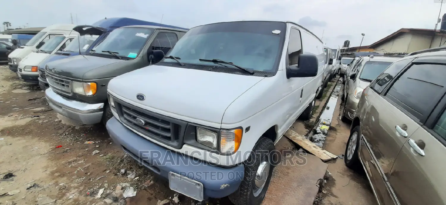 Ford E250 2003